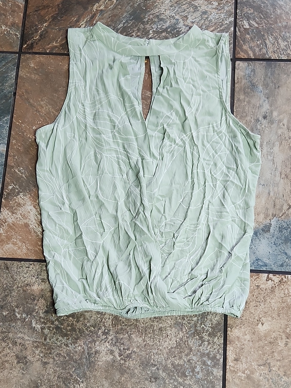Buckle Light Mint Green Sleeveless Keyhole Blouson Camisole